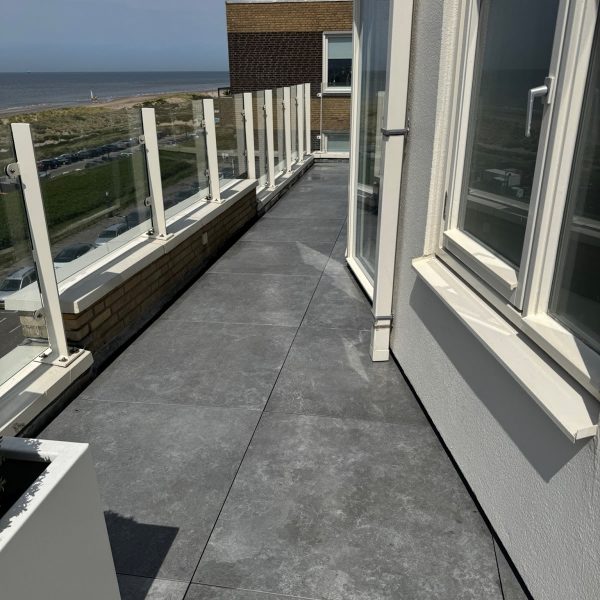 Aanleg dakterras Noordwijk Penthouse aan zee