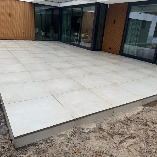 09-keramische-tegels-120x120-terras