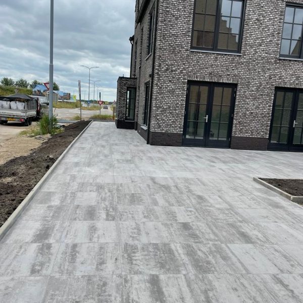 Nieuwbouwwoning voortuin aanleggen