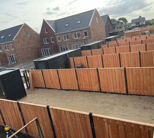 Schuttingen nieuwbouwwoning Hoofddorp